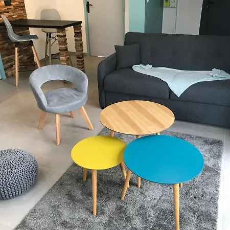 Jolie Maisonnette Apartment *