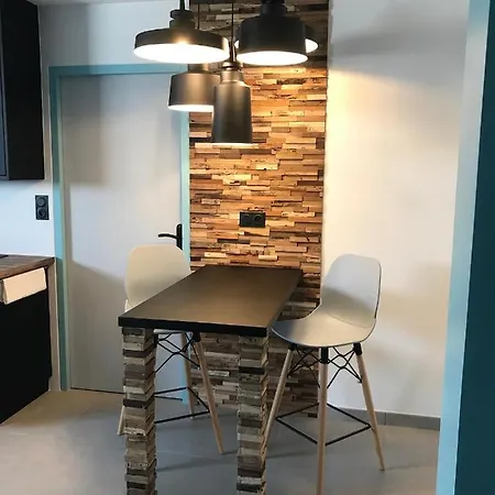 Jolie Maisonnette * Saint-Herblain